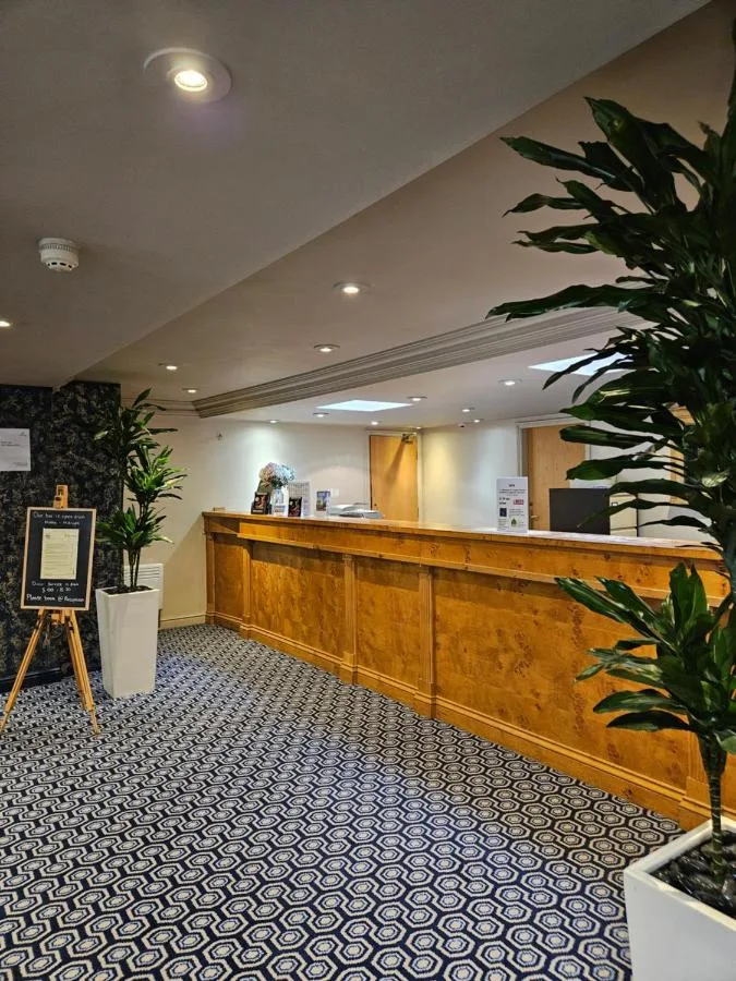 Double Room (Hotel)